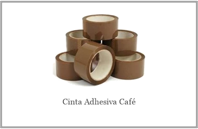 Rollos de cinta adhesiva de color café apilados
